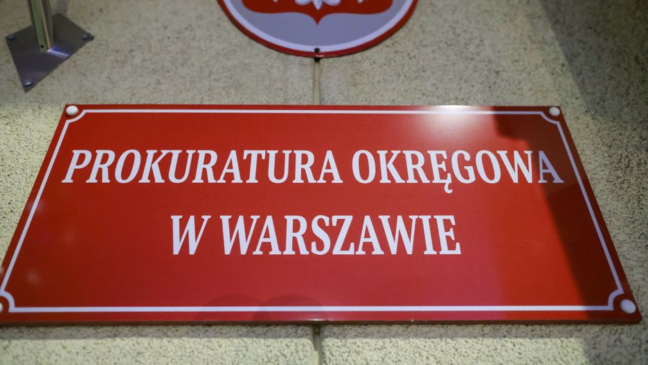 Znicze przed Prokuratur? Okr?gow? w Warszawie
17.03.2025. Warszawa. Znicze pod Prokuratura Okr?gowa w Warszawie. Fot. Filip Naumienko/REPORTER
Filip Naumienko/REPORTER