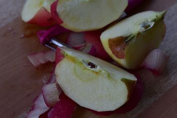 Przebadali jabłka w 13 europejskich krajach. Aż 85 proc. zawiera pestycydy