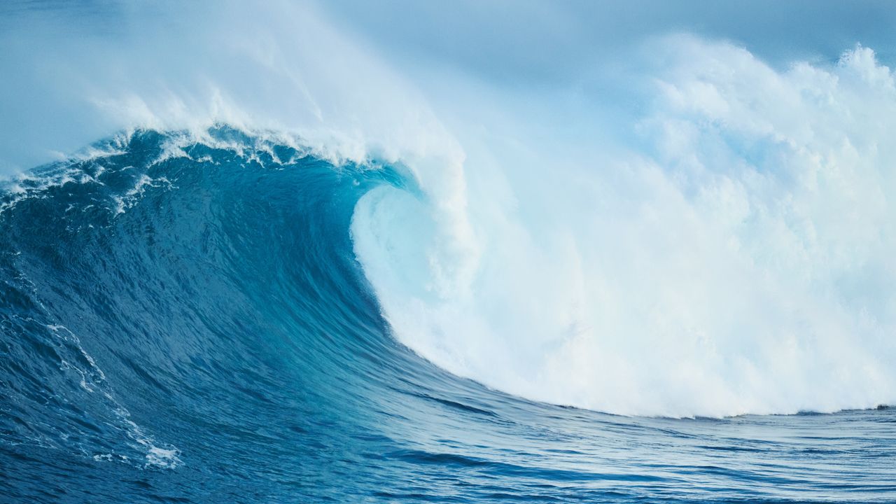 Fale dźwiękowe w oceanie mogą powstrzymać tsunami. Nauka znalazła sposób