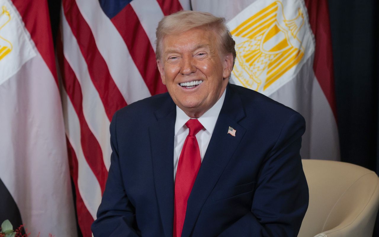 Odcięliśmy się od Rosji, popadamy w uzależnienie od USA. Unia ma problem