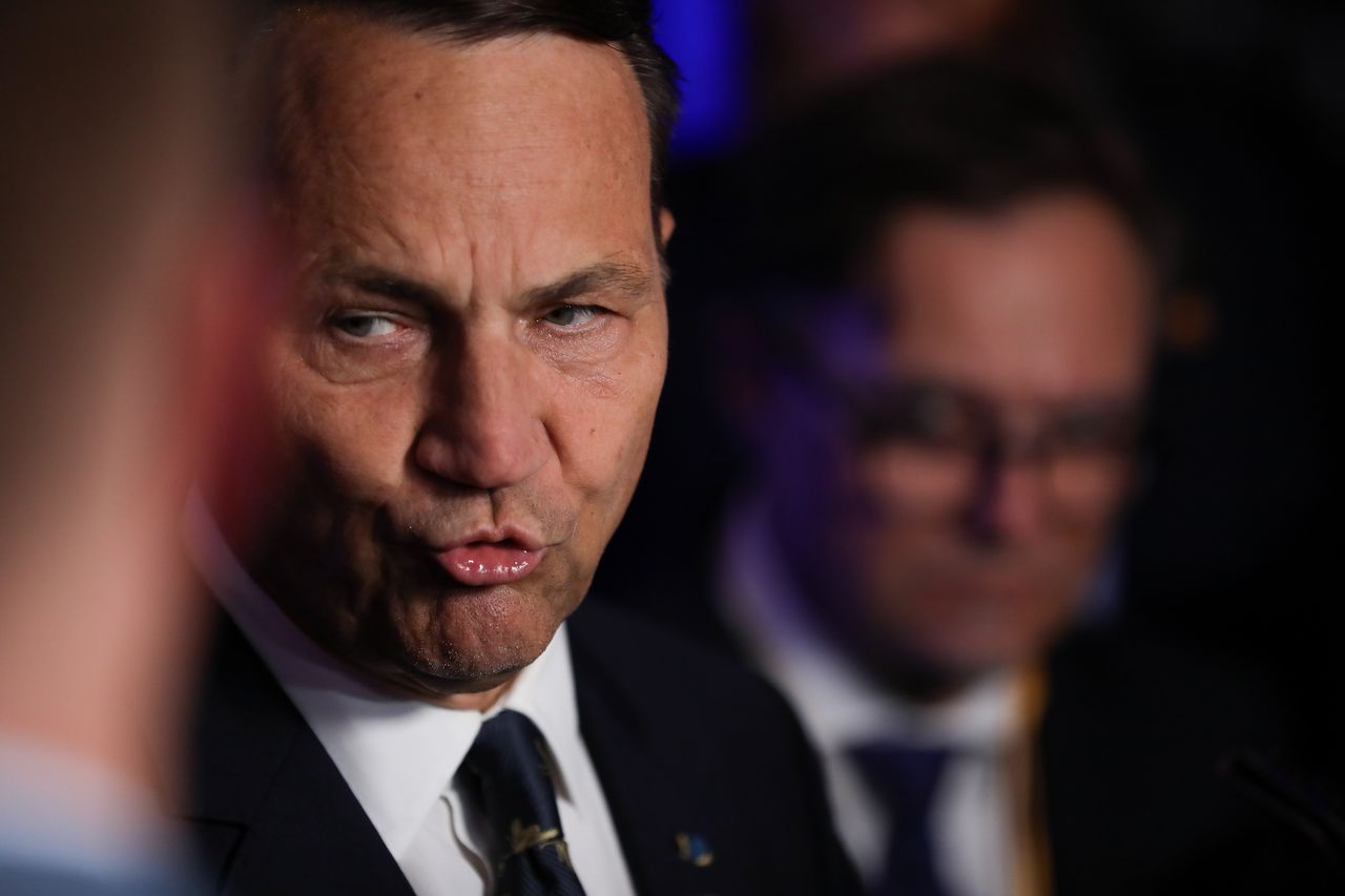 Spięcie Sikorskiego z Szijjarto. Lepiej być zwolennikiem Ukrainy niż mieć medal od Putina