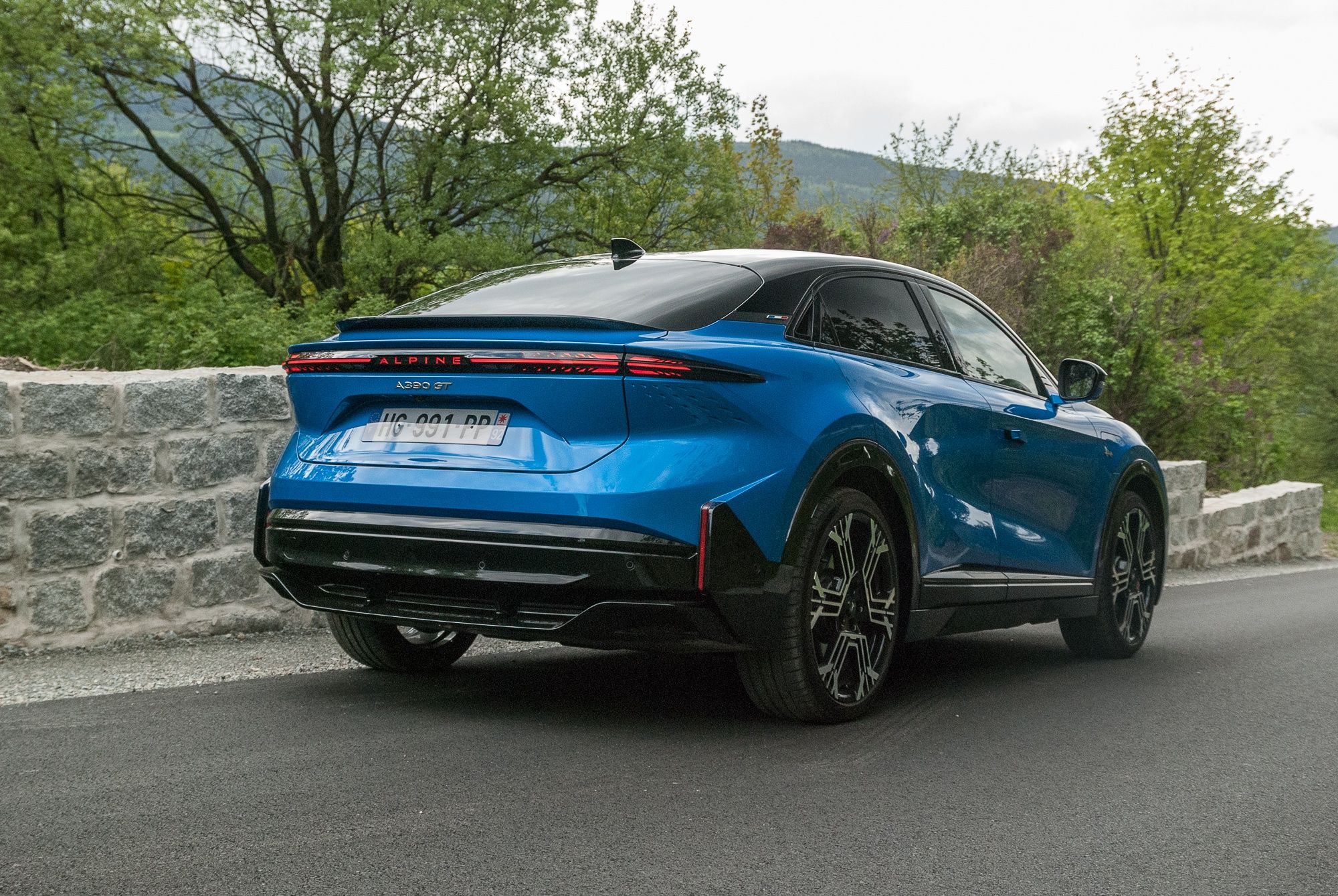 Alpine A390
