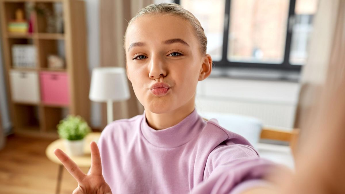 Eksperci uważają, iż selfie są robione po to, by uzyskać akceptację innych ludzi.