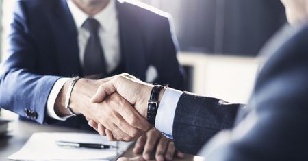 W tych branżach jest najwięcej fikcyjnych firm. Eksperci pokazali liczby