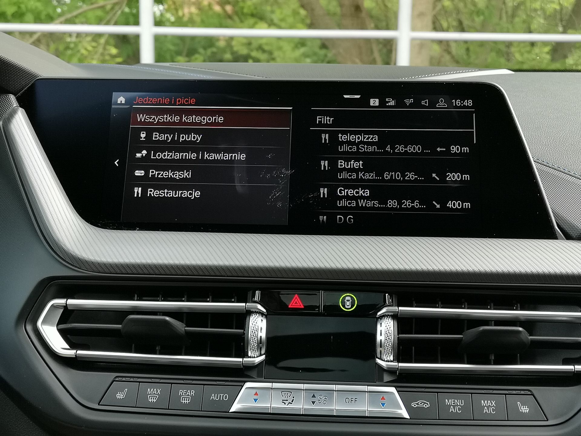 BMW M235i Gran Coupe: Aplikacja BMW Connected, system info-rozrywki i audio Harman Kardon 20