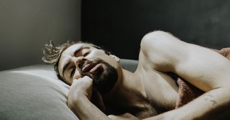 Masz przykre sny lub koszmary? To ważny sygnał wysyłany przez mózg