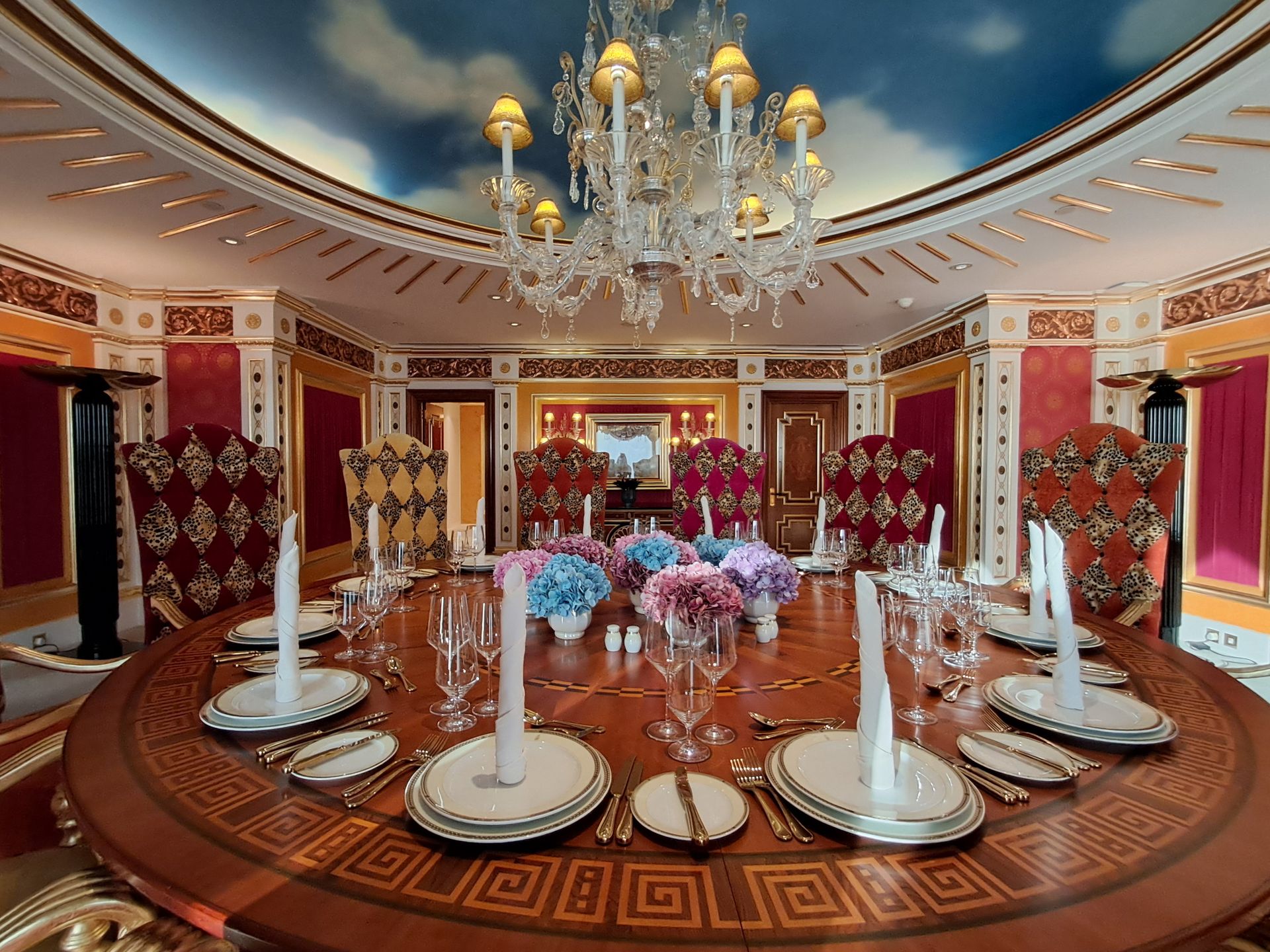 Słynny żagiel to kwintesencja przepychu i luksusu