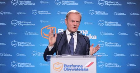 Tusk ostro o premierze Morawieckim. Mówi o "heheszkach" przy dramacie tysięcy ludzi