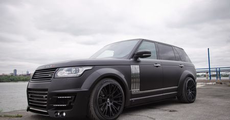 Przedłużony Range Rover od Lumma Design