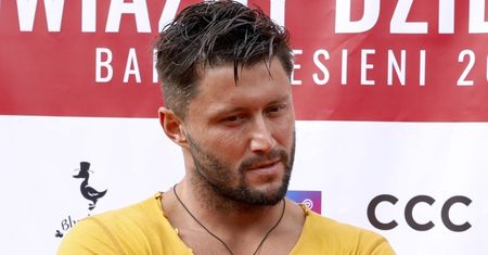 Najpierw zaręczyny w Licheniu, a potem rozstanie. Piotr Mróz narzeka na SAMOTNOŚĆ i przekonuje. "Ja miałem względem niej poważne plany"