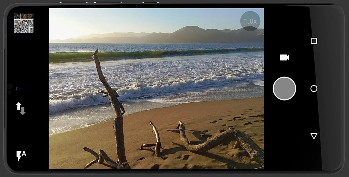 Essential Phone oficjalnie. Bezramkowy i modułowy smartfon "ojca Androida" 7