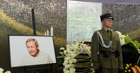 Pogrzeb Andrzeja Strzeleckiego. Artyści żegnają aktora