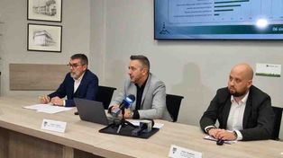 Zielona Góra: Na placu Pod Topolami policja interweniowała 127 razy
