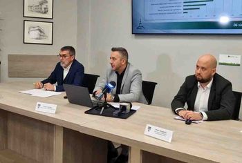 Zielona Góra: Na placu Pod Topolami policja interweniowała 127 razy