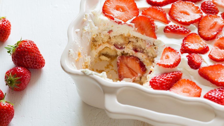 Truskawkowe tiramisu to wariacja na temat klasycznego włoskiego deseru