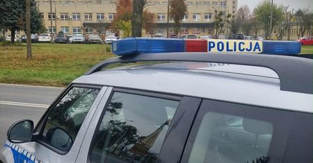 Maków Mazowiecki: Agresywny pacjent zaatakował ratownika medycznego