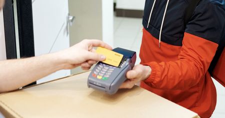 Sprawdź kartę płatniczą. Są dwa warianty