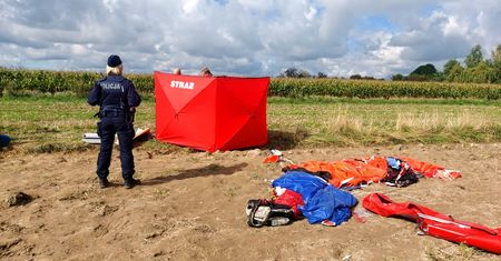 Tragiczny wypadek w Łódzkiem. Nie żyje skoczek spadochronowy