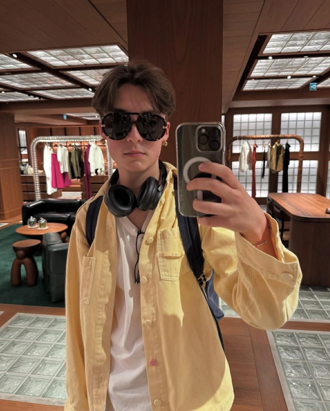 Stanisław Rozenek chwali się swoim projektem