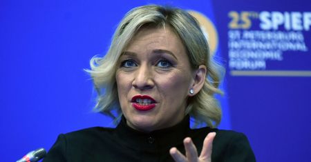 Zacharowa rozwścieczona słowami Dudy. "To prowokacja w czystej postaci"