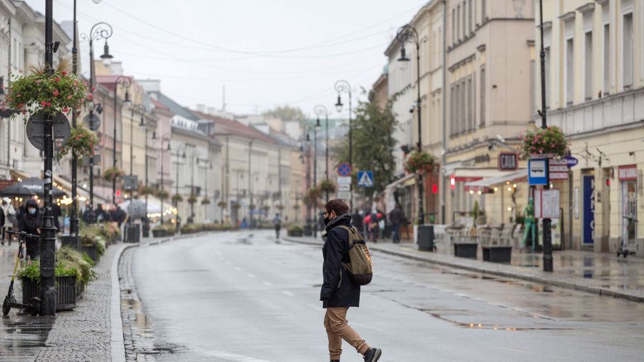 Warszawa. Ulica Krakowskie Przedmieście 