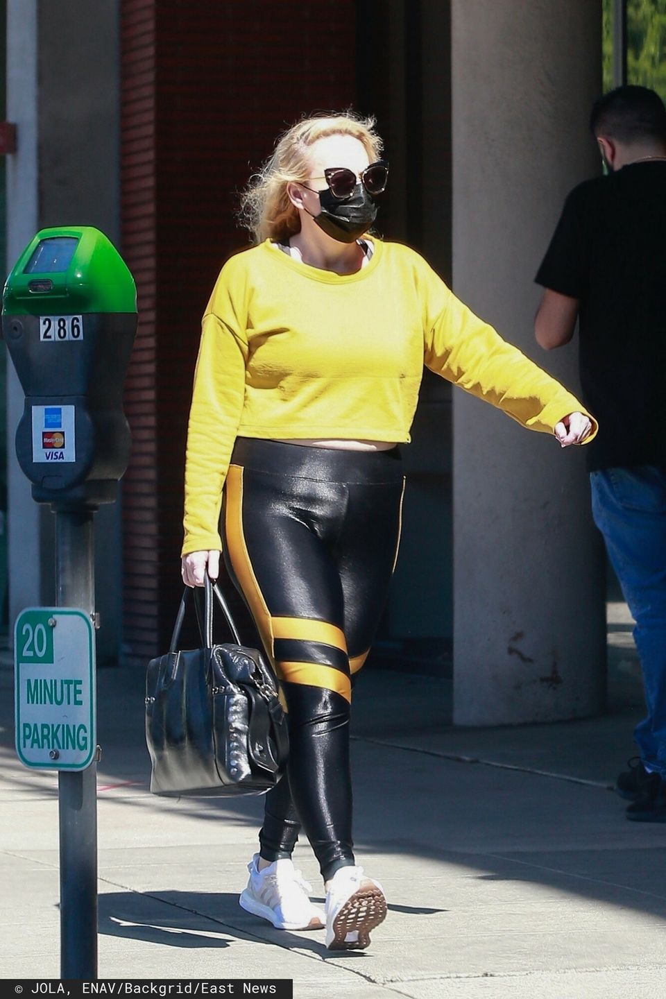 Rebel Wilson spaceruje po Beverly Hills