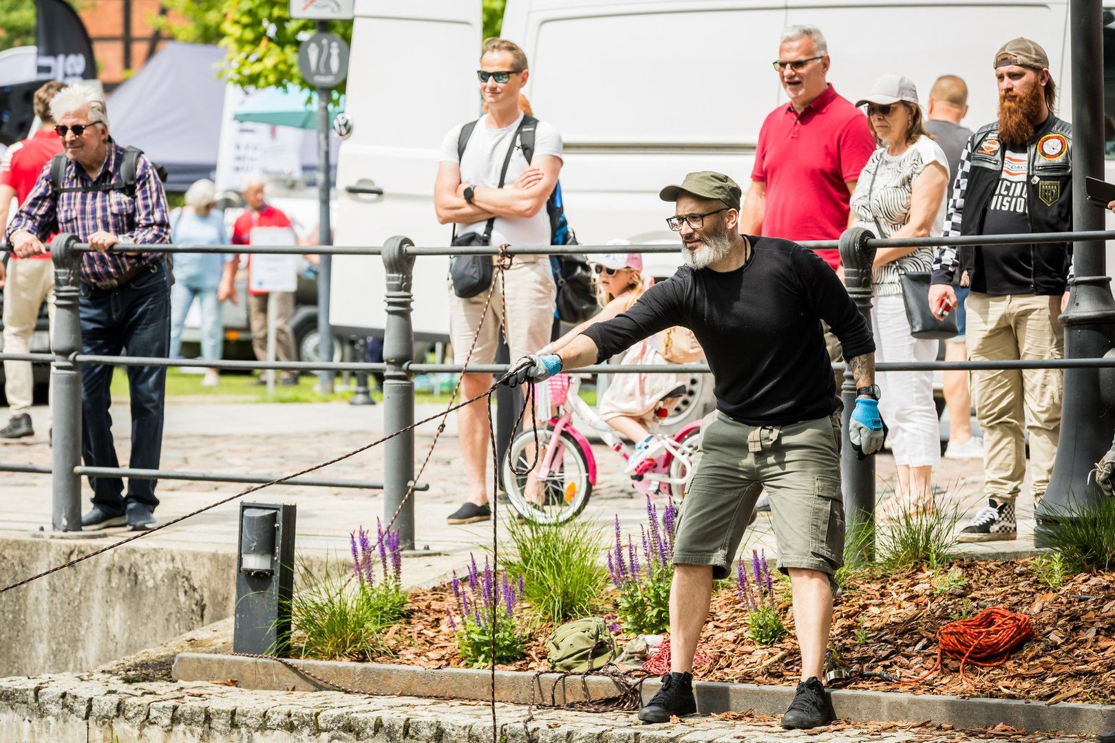W sobotę (7 czerwca) odbyła się druga edycja akcji Czyste Rzeki Bydgoszczy. W jej ramach można było spróbować swoich sił w czyszczeniu rzeki przy pomocy magnesu neodymowego.