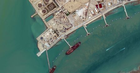 Iran ściga się z czasem. Tak wywozi z kraju kluczowy surowiec