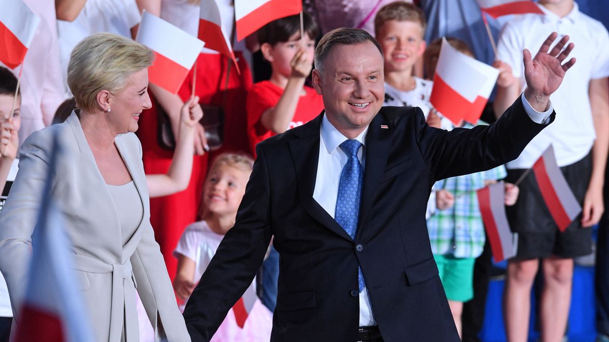 Według oświadczenia majątkowego Andrzej Duda jest kandydatem znacznie zamożniejszym niż Rafał Trzaskowski.