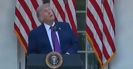 "Myślałem, że to dron". Niestosowny "żart" Trumpa