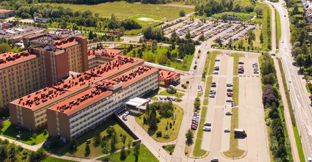 Bielsko-Biała. Pandemia wyhamowuje, Szpital Wojewódzki zmniejsza liczbę łóżek covidowych