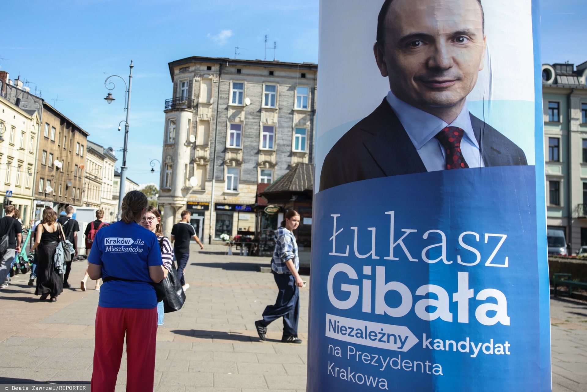Kraków w gorączce wyborczej: Gibała zbiera rekordowe poparcie, Lewica nie ustępuje