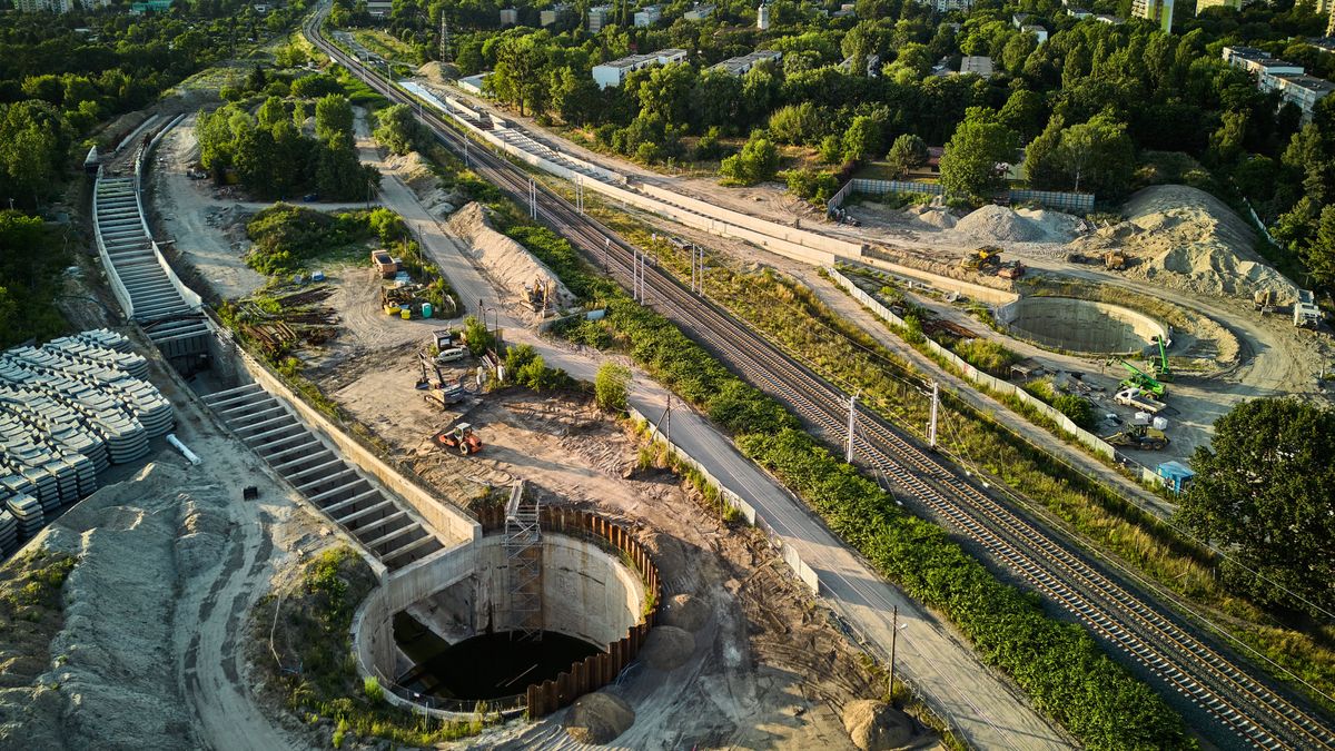 15.07.2023 Lodz , inwestycja PKP - PLK, komora startowa. Tunel Srednicowy - komora startowa Zniwna ( kierunek Lodz fabrycza ) . Budowa podziemnego tunelu kolejowego .
Fot. Tomasz Stanczak / Agencja Wyborcza.pl
Fot. Tomasz Stanczak / Agencja Wyborcza.pl
inwestycje