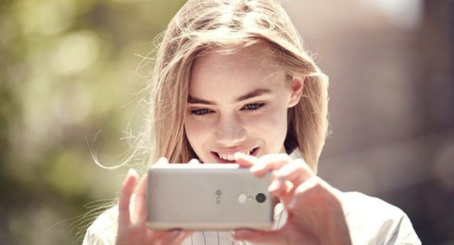 Smartfony LG K10, K8 i K4 w wersji na 2017 r. za 899 zł, 699 zł i 549 zł