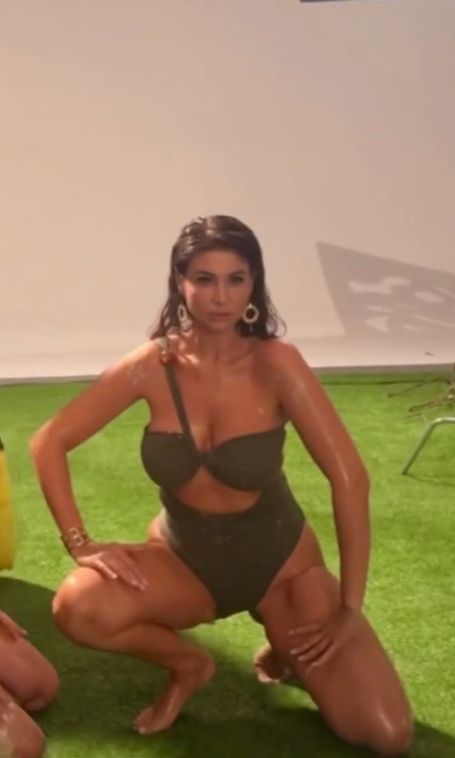 Maja Rutkowski wygina się na sesji do "Królowje przetrwania"