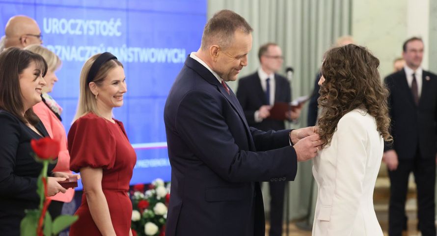 Z "geniuszki" w antybohaterkę. Internauci wykonali pracę dziennikarzy i prześwietlili Kornelię Wieczorek