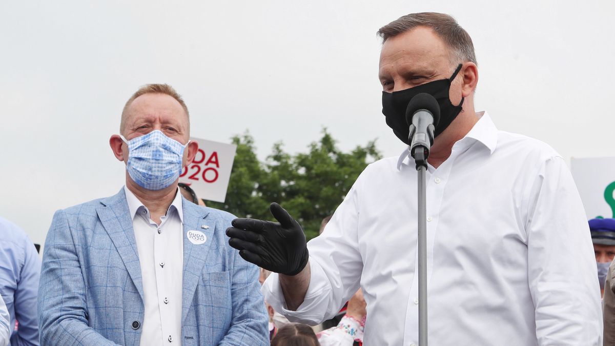 W połowie kwietnia prezydent ogłosił start programu "Polskie Szwalnie".