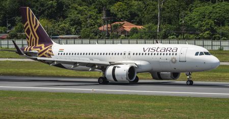 Kolejny incydent z Air India. Załoga dostała sygnał