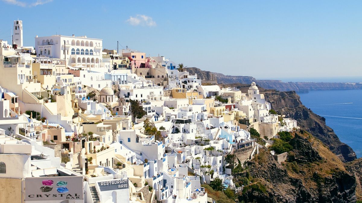 Pierwsi Polacy polecieli na wakacje