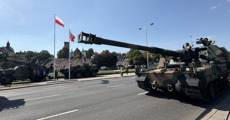 Zbrojenia "w wielkim stylu". Stawiają Polskę za wzór
