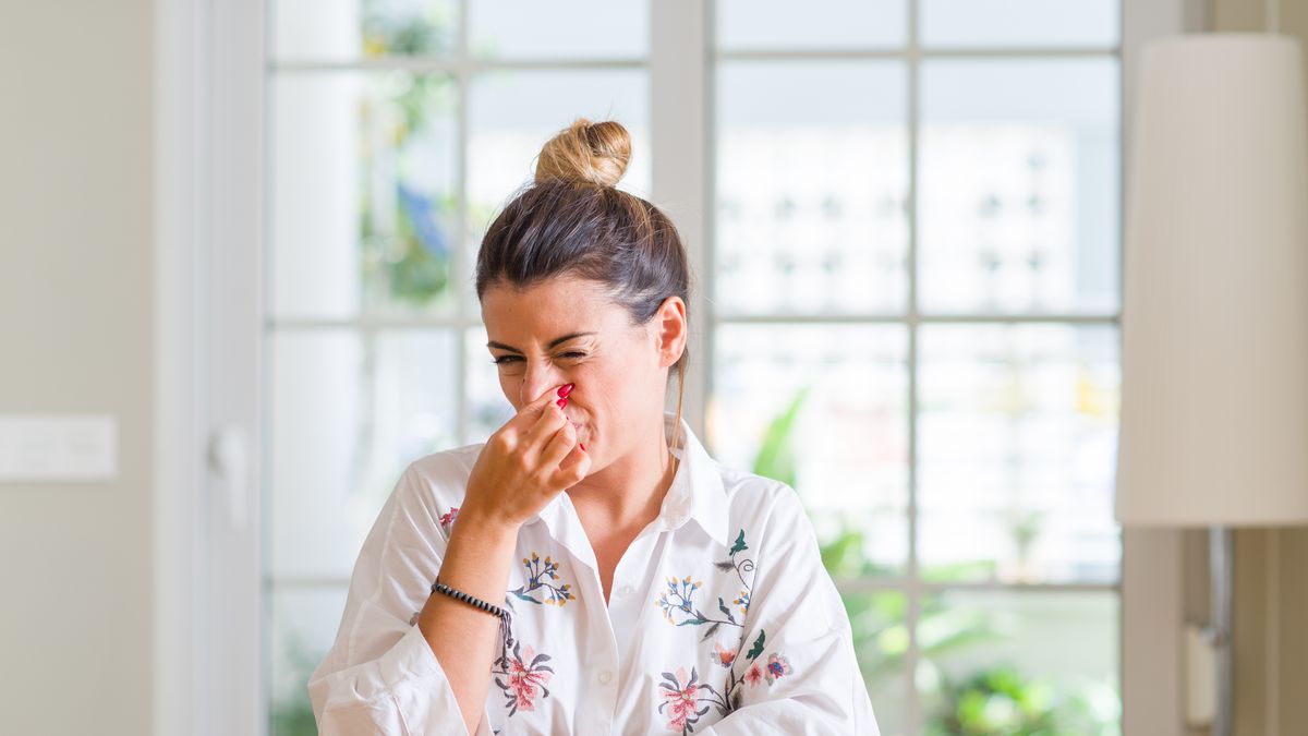 Jak pozbyć się zapachu stęchlizny?