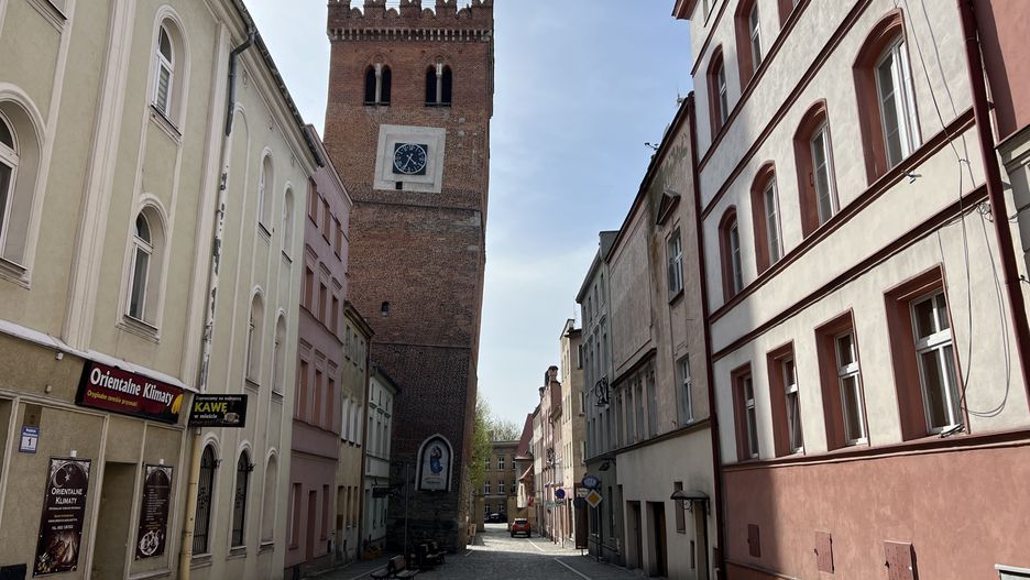 Ząbkowice Śląskie - słynna Krzywa Wieża, nie dorównująca sławą tej w Pizie, ale będącej równie ciekawą atrakcją turystyczną