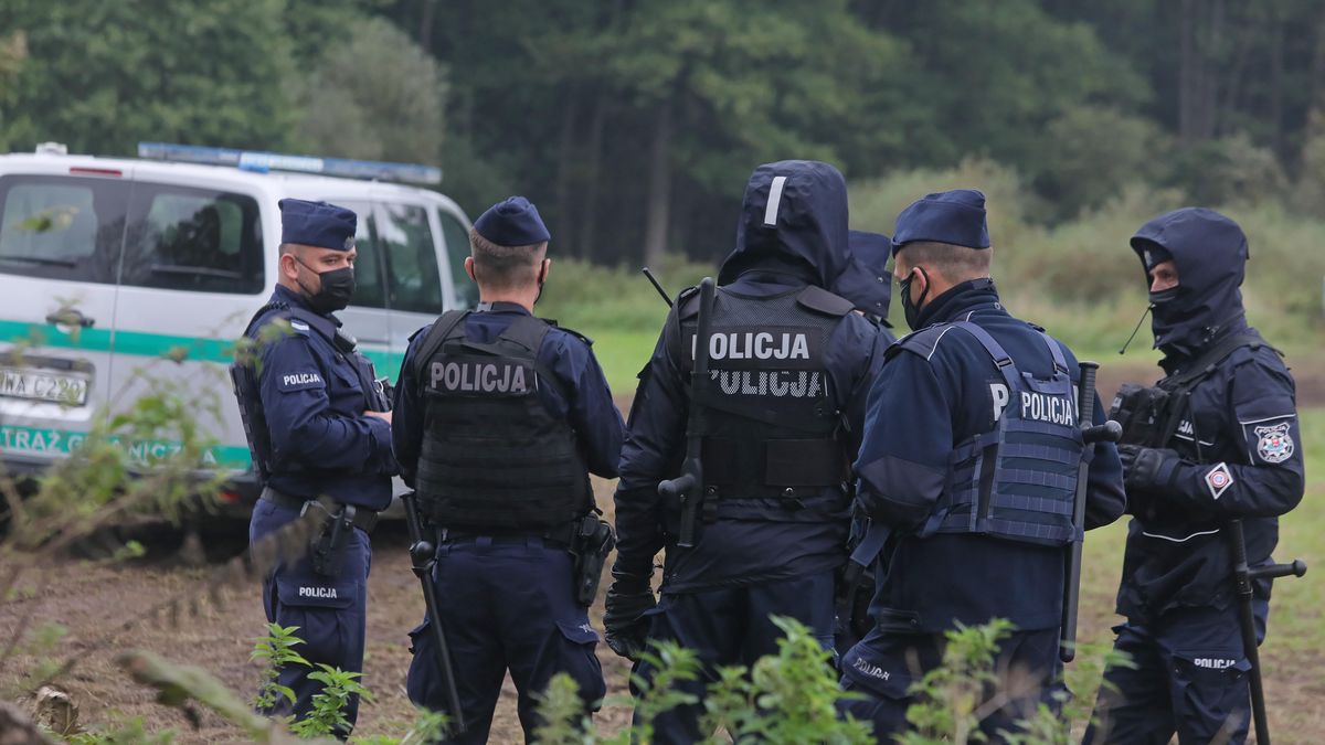 granica polsko-bia�oruskaArtur Reszkogranica, granica pa�stwa, granica polsko bia�oruska, granica polsko-bia�oruska, Usnarz G�rny, usnarzu g�rnym, wojsko, migranci, BINARY<(8) bytes>