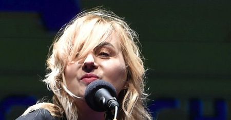 Edyta Bartosiewicz zmieniła fryzurę! Fani dopytują: "Rewolucja przed płytą?" (FOTO)