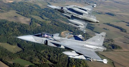 Pierwsza taka misja w NATO. Do Polski dotarły sojusznicze myśliwce