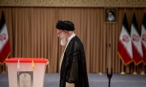 Ali Chamenei nie żyje. Sprawował niemal absolutną władzę w Iranie