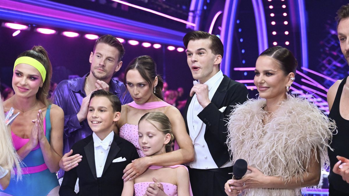 Julia i Klara Suryś obok Darii Sytej i Jaspera Porębskiego