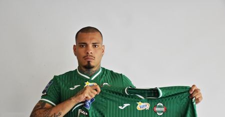 Rasistowski atak na piłkarza. Dopiero co wyjechał z Polski