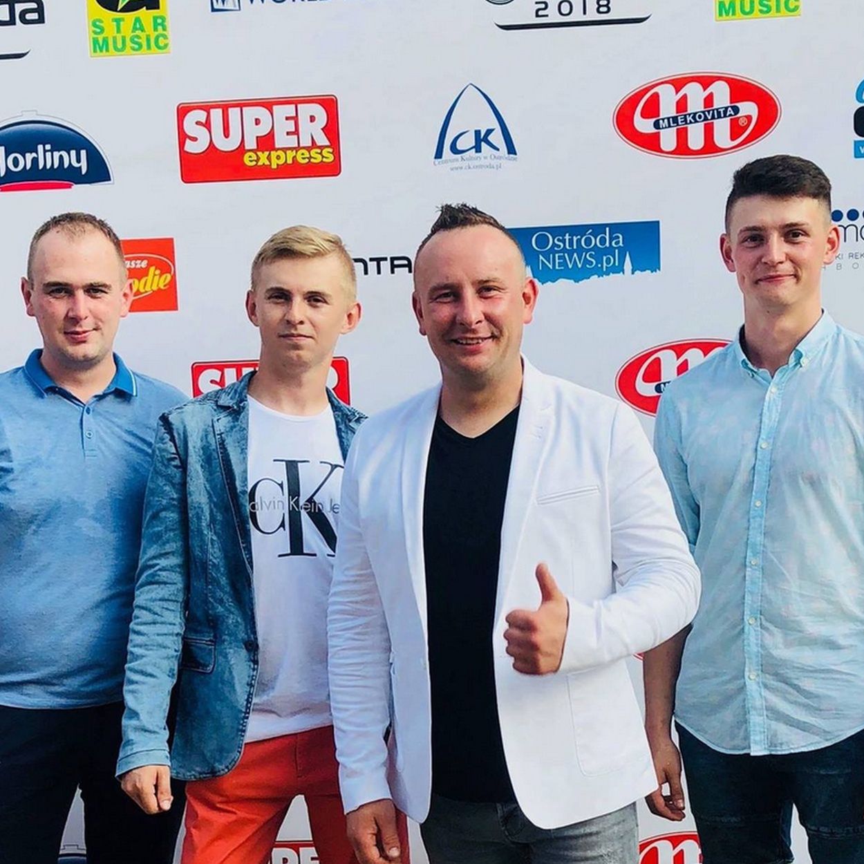 Marcin Felek z zespołem NoLime