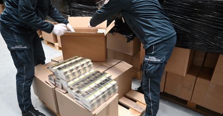 Ogromna Kontrabanda Rozbita na Podkarpaciu – Miliony Nielegalnych Papierosów w Ciężarówce